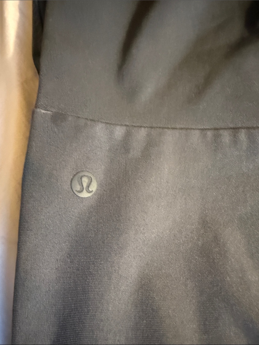 Lululemon - Picture 6 of 8